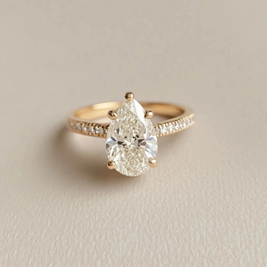 The Pear-shaped diamond ring