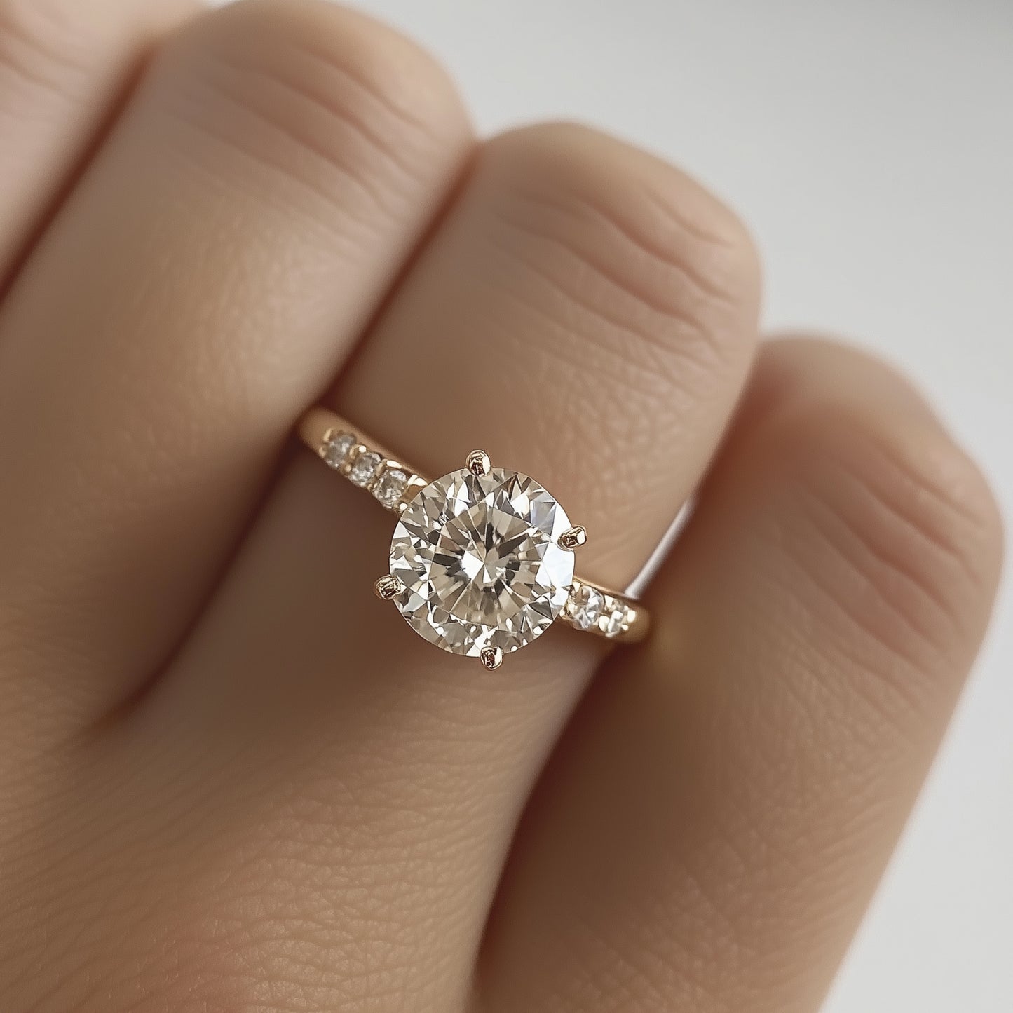 The Round Cut Diamond ring