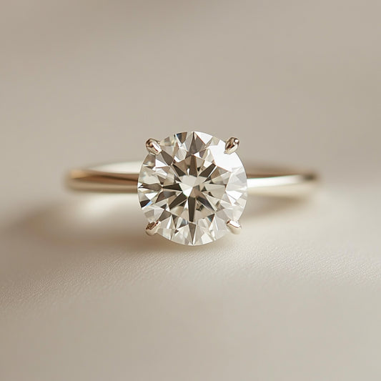 The Round Cut Diamond ring Simple